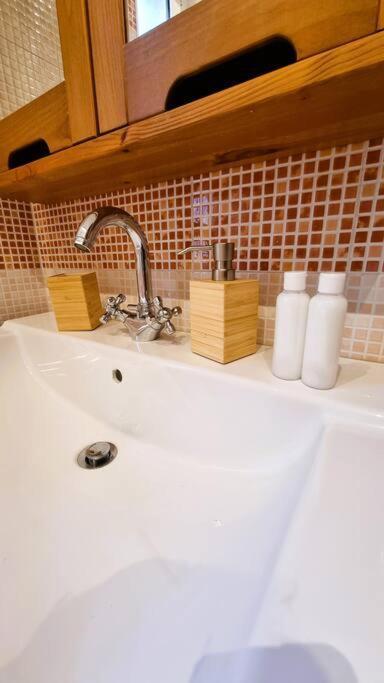 Bee Freeride Bikers House Apartment Magliolo Exterior photo